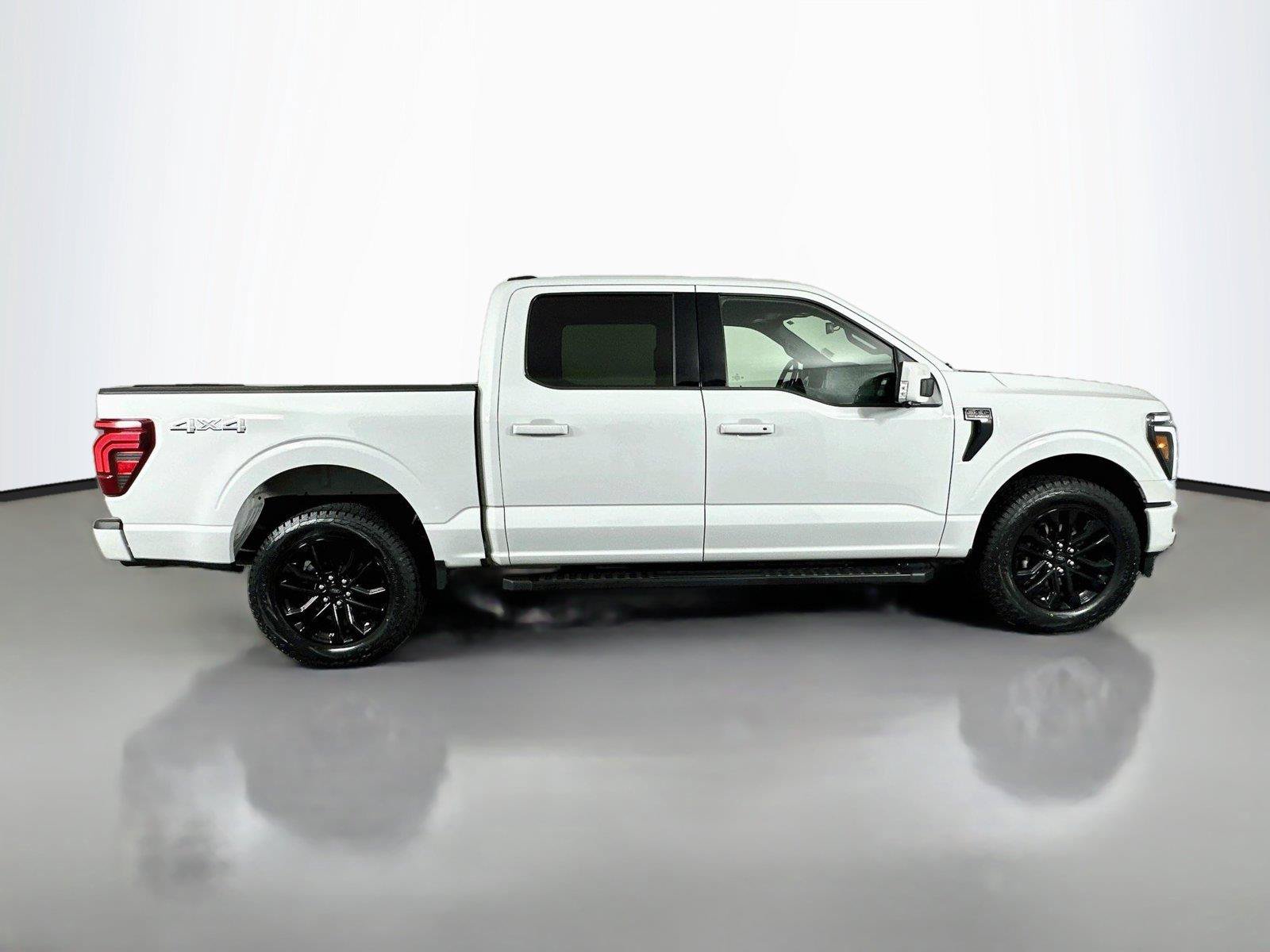 Used 2024 Ford F150 Lariat AWD/4WD image 18