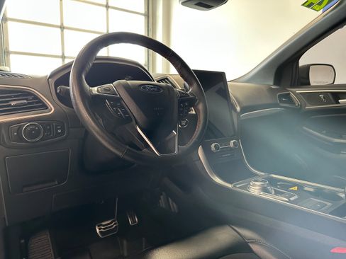 Used 2024 Ford Edge ST-Line AWD/4WD image 9
