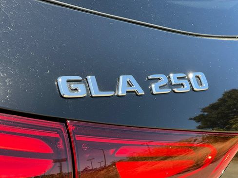 Certified 2025 Mercedes-Benz GLA 250 image 13