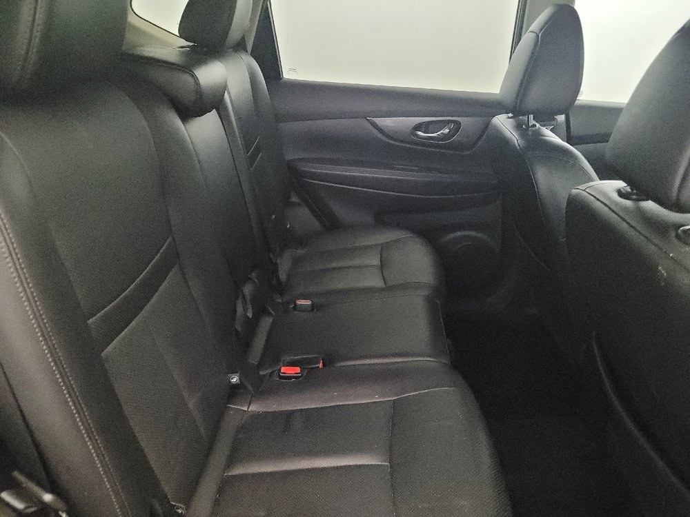 Used 2016 Nissan Rogue SL w/ SL Premium Package AWD/4WD image 19