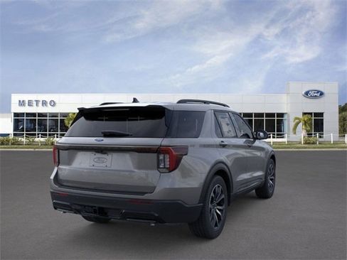 New 2025 Ford Explorer ST-Line image 8