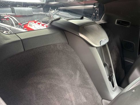 Certified 2020 Chevrolet Corvette Stingray Preferred Cpe w/ 2LT Preferred Equipment Group RWD image 18