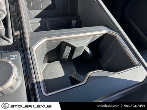 Used 2024 Toyota Tundra Limited image 34