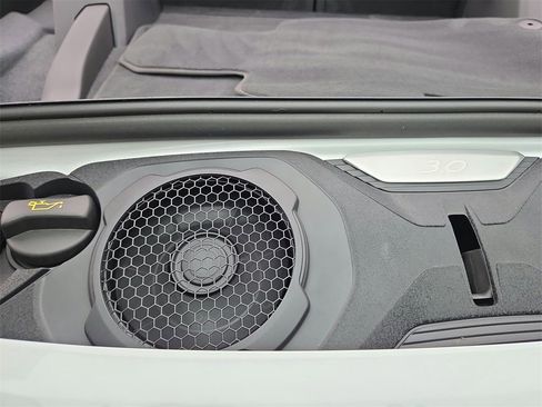 Used 2024 Porsche 911 Targa 4 image 27