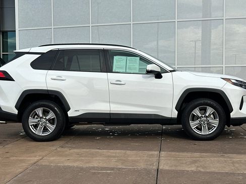 Certified 2022 Toyota RAV4 XLE image 3