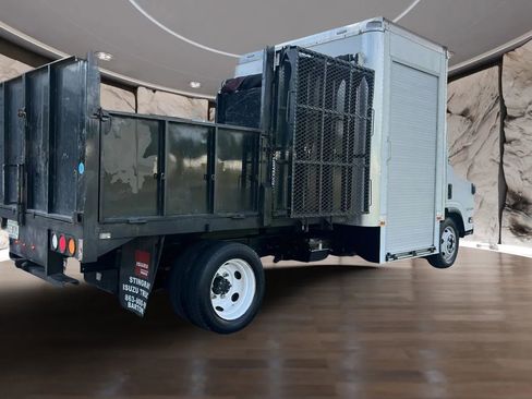 Used 2019 Isuzu NPR RWD image 6