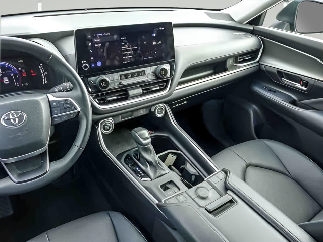 Certified 2025 Toyota Grand Highlander AWD image 16
