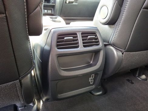 Used 2023 Honda Passport EX-L image 13