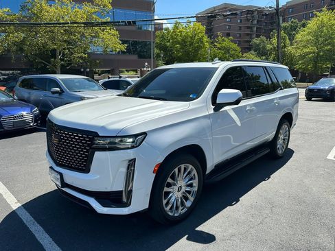 Used 2023 Cadillac Escalade Premium Luxury w/ Performance Package AWD/4WD image 3
