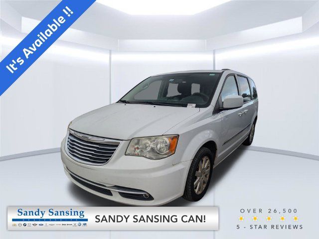 Used 2016 Chrysler Town & Country Touring FWD image 1