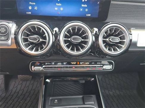 Certified 2026 Mercedes-Benz GLB 250 4MATIC image 32