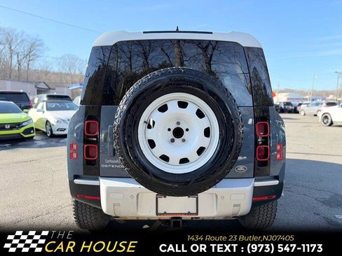 Used 2022 Land Rover Defender 110 image 12
