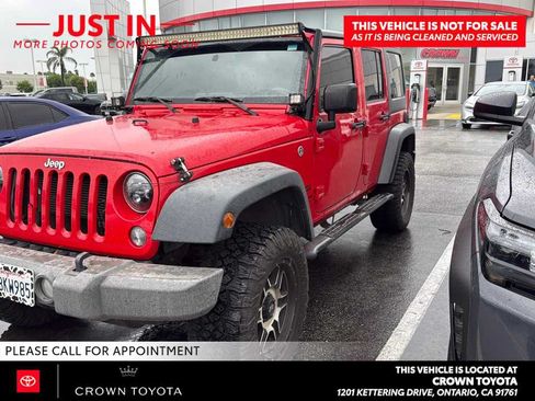 Used 2017 Jeep Wrangler Unlimited Sport w/ Connectivity Group AWD/4WD image 1