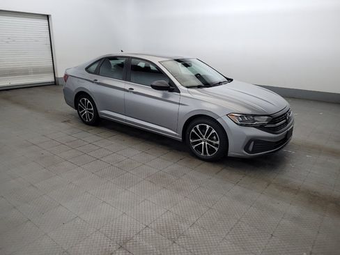 Used 2022 Volkswagen Jetta Sport FWD image 11