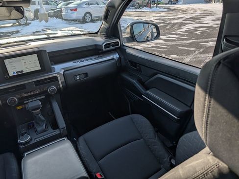 Used 2024 Toyota Tacoma SR5 image 11