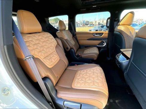 New 2026 Nissan Armada Platinum Reserve image 25