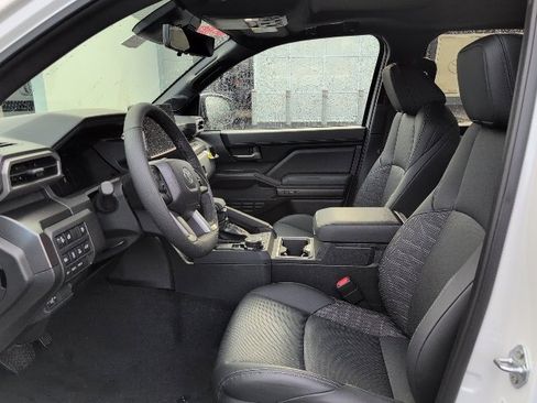 New 2025 Toyota Tacoma TRD Off-Road image 12