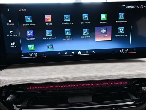 Used 2025 BMW 330i Sedan image 25