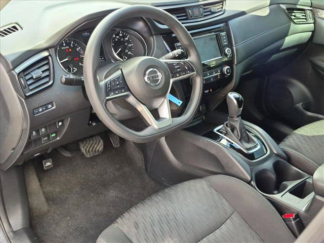 Used 2020 Nissan Rogue S FWD image 13