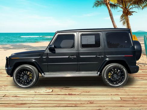 Used 2021 Mercedes-Benz G 550 image 3