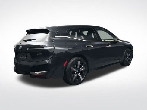 Used 2024 BMW iX xDrive50 w/ Premium Package image 4