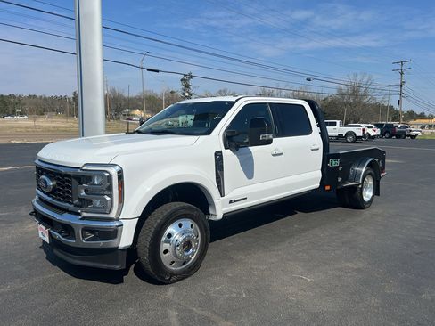 Used 2024 Ford F450 Lariat w/ Lariat Ultimate Package image 2