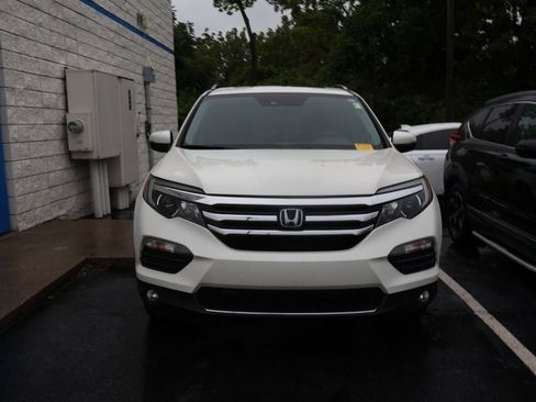 Used 2017 Honda Pilot Elite image 2