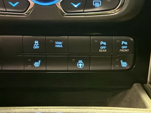 Used 2016 RAM 1500 Sport w/ Torred Sport Package image 24