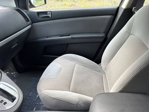Used 2011 Nissan Sentra 2.0 SR FWD image 13