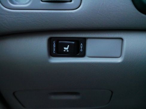 Used 2003 Nissan Maxima GLE image 26