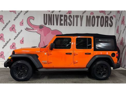 Used 2018 Jeep Wrangler Unlimited Sport S image 8