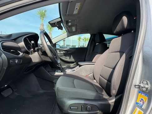 Used 2023 Chevrolet Malibu RS FWD image 9