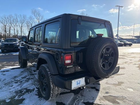 Used 2021 Jeep Wrangler Unlimited Sport image 3
