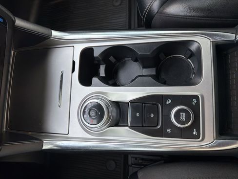 Used 2020 Ford Explorer ST w/ Premium Technology Package image 28