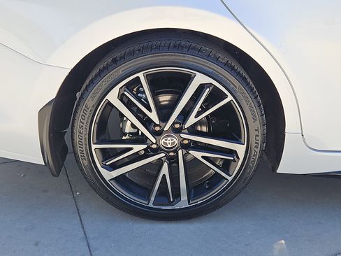 Used 2025 Toyota Camry XSE FWD image 33