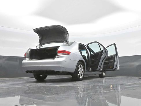Used 2004 Honda Accord EX image 39