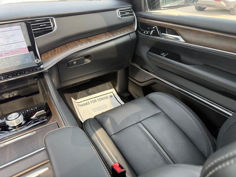 Used 2024 Jeep Grand Wagoneer Series I AWD/4WD image 11
