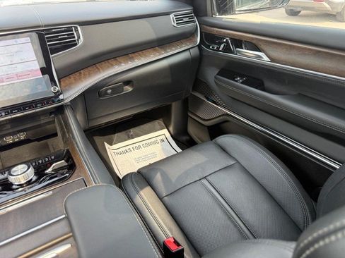 Used 2024 Jeep Grand Wagoneer Series I AWD/4WD image 11