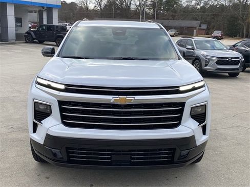 New 2026 Chevrolet Traverse High Country w/ LPO, Floor Liner Package image 9