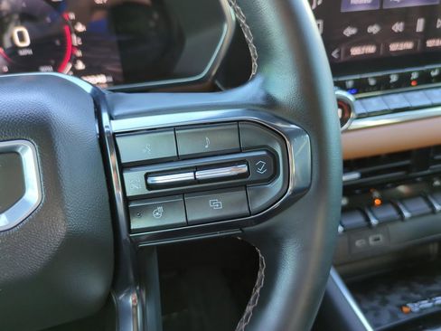 Used 2023 GMC Canyon AT4 w/ AT4 Premium Package AWD/4WD image 21