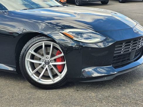 Certified 2024 Nissan Z Performance w/ Floor Mat Package RWD image 9