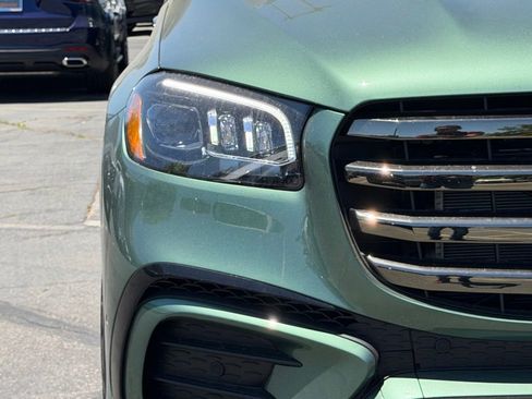 New 2026 Mercedes-Benz GLS 580 4MATIC image 7