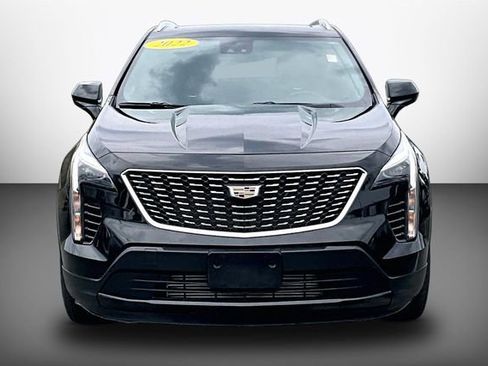 Used 2022 Cadillac XT4 Luxury w/ Cold Weather Package AWD/4WD image 3