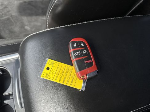 Used 2020 Dodge Charger Scat Pack image 27