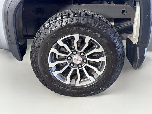 Used 2021 GMC Sierra 1500 AT4 w/ AT4 Value Package AWD/4WD image 34