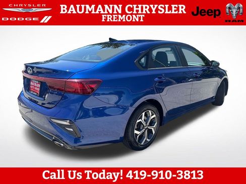 Used 2019 Kia Forte LXS FWD image 6
