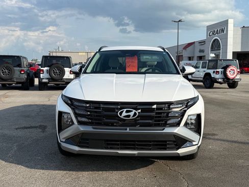 Used 2025 Hyundai Tucson SEL AWD/4WD image 2