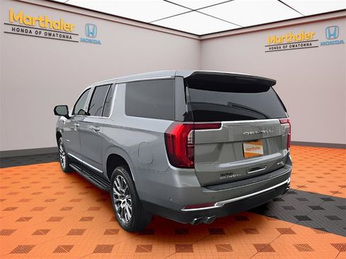 Used 2025 GMC Yukon XL Denali image 3