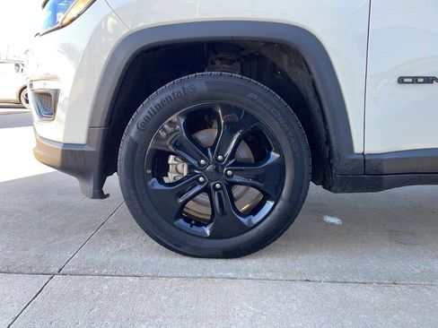 Used 2021 Jeep Compass Latitude image 15