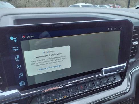 Used 2024 Chevrolet Silverado 2500 ZR2 w/ Technology Package image 35